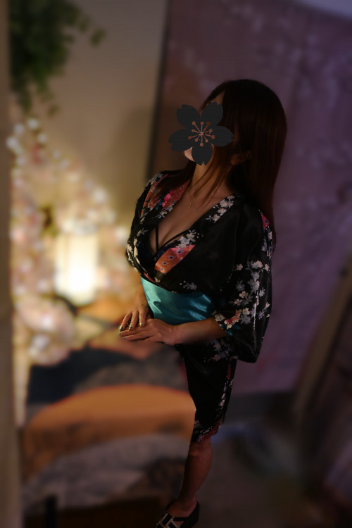 黒崎朱音