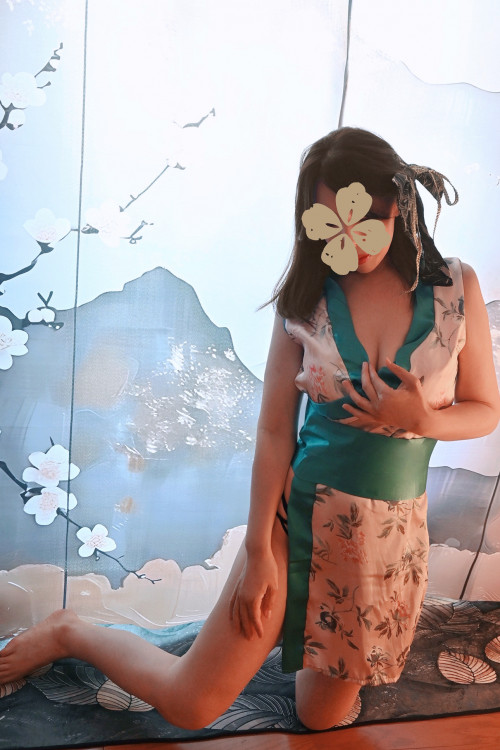 中支志すみれ 